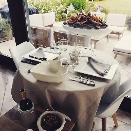 La Cour d'Hortense - Caravane vintage * Sailly-Flibeaucourt